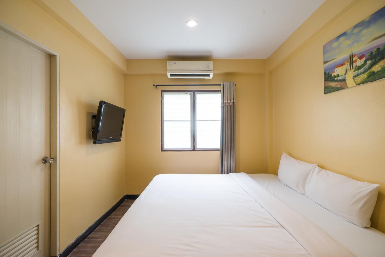 The Corner Ratchada Otel Bangkok Dış mekan fotoğraf