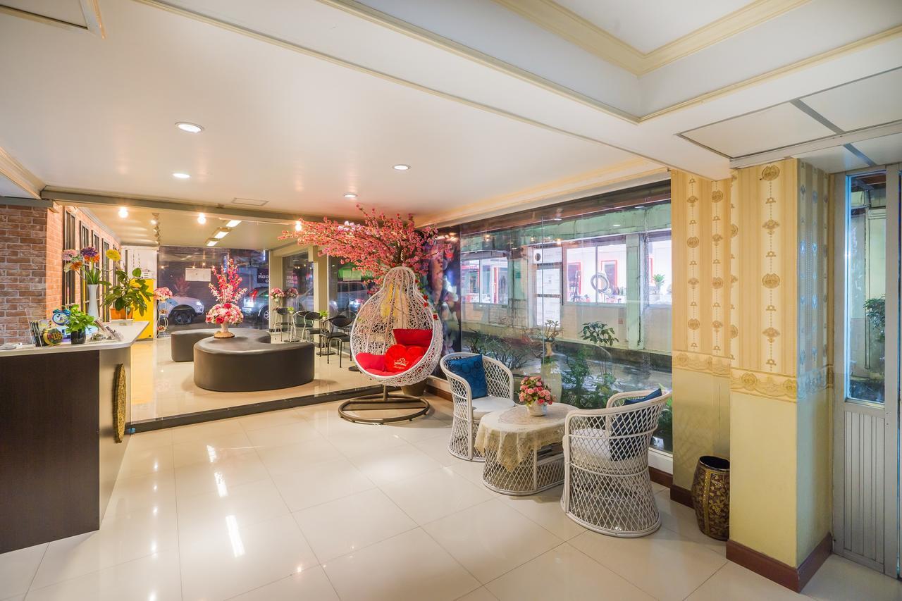 The Corner Ratchada Otel Bangkok Dış mekan fotoğraf